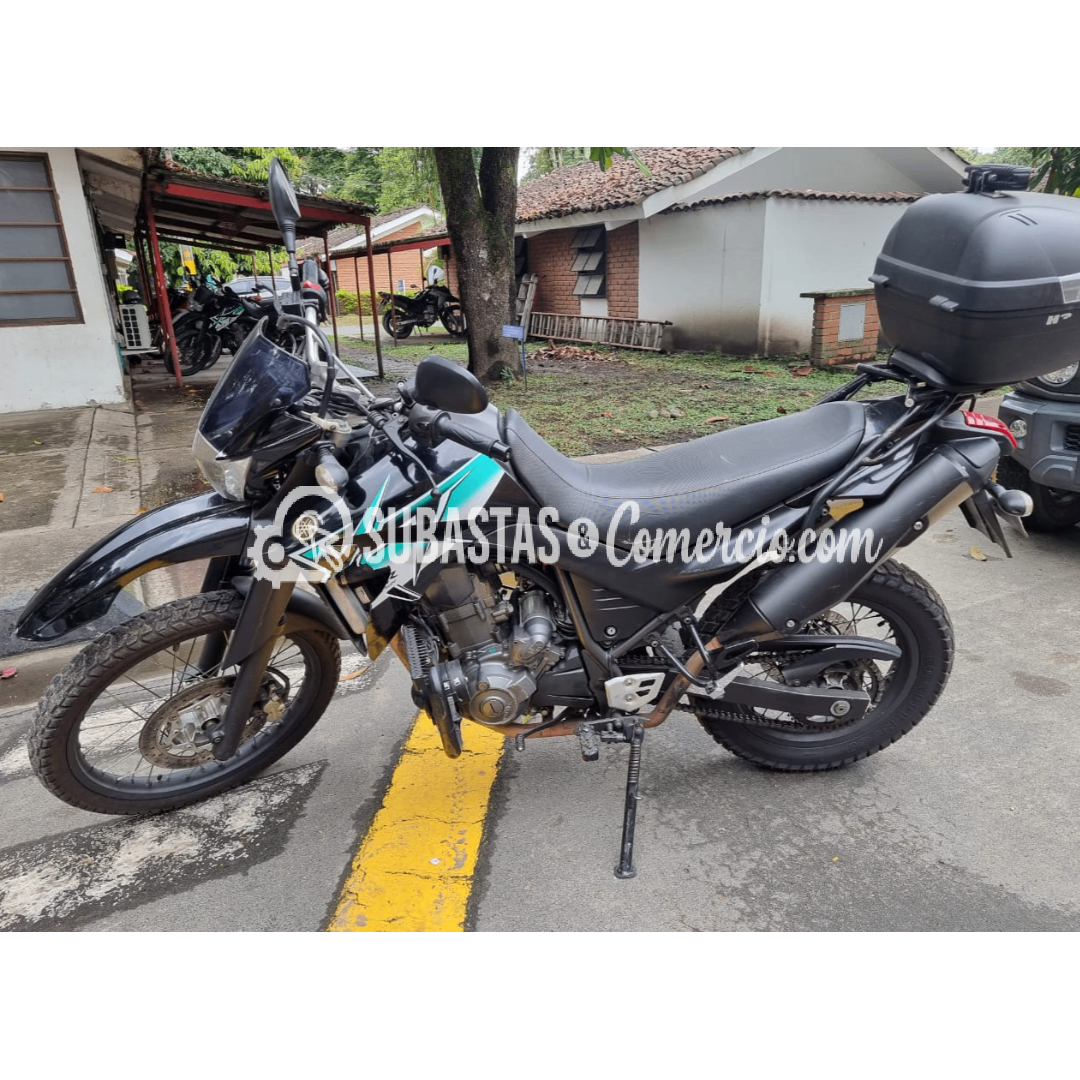 Motocicleta Yamaha Xt660r